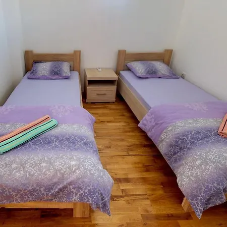 아파트 Spacious Duplex In Old Town *
